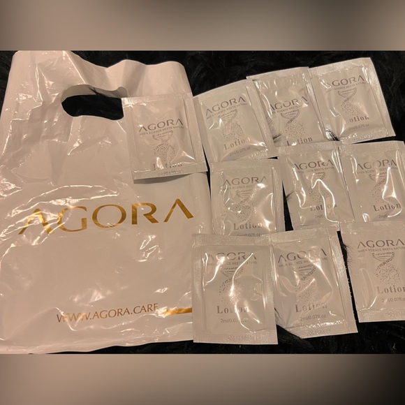 AGORA Code DeVie Replenishing Night Cream&Code DeVie Vitamin C Brightening Serum - Picture 3 of 4